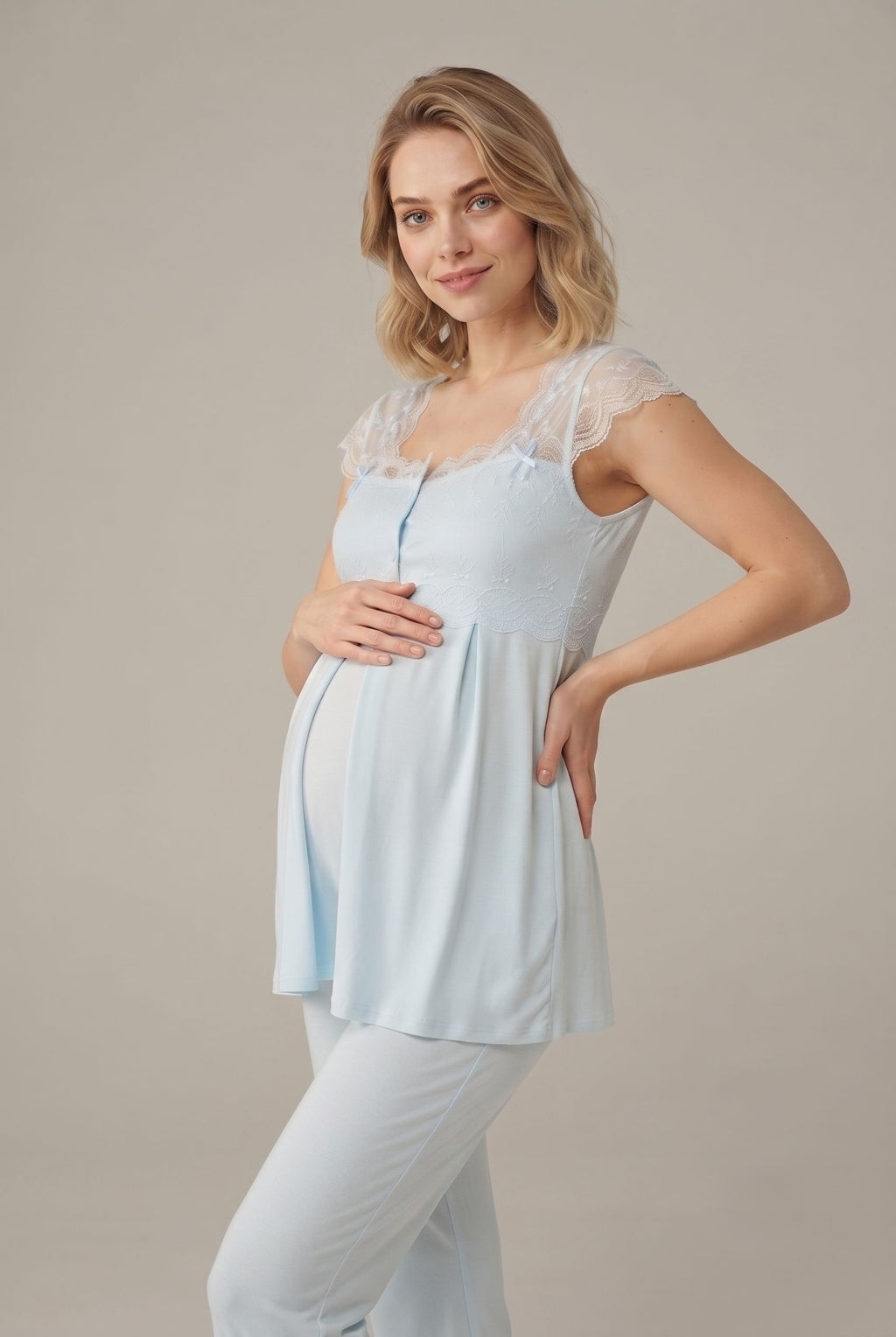 Şık Tasarım Dantelli Ayarlanabilir Bel Özellikli Emzirme Kolaylıgı Saglayan Pamuklu Lohusa Hamile Pijama Takımı 02303