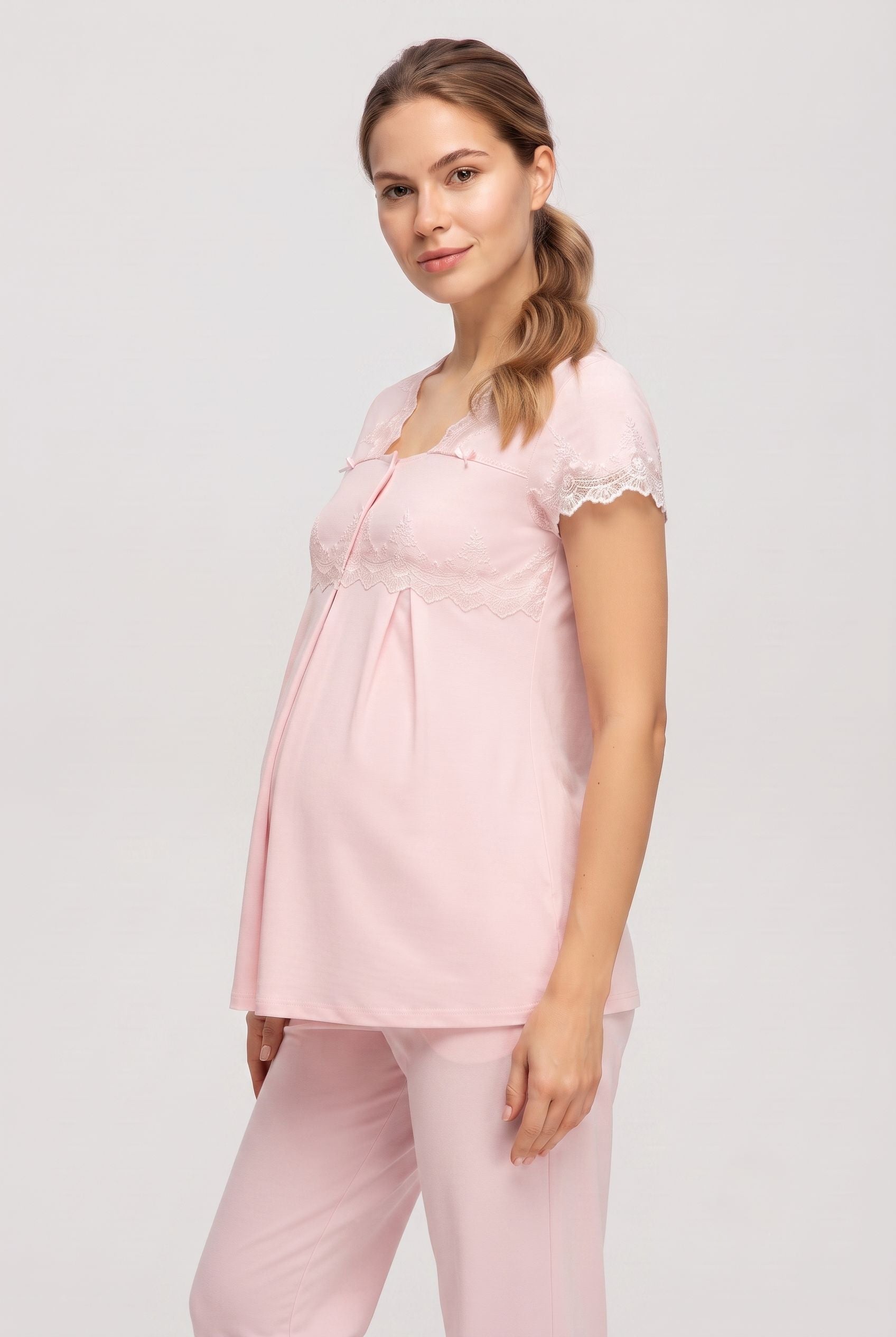 Şık Tasarım Dantelli Ayarlanabilir Bel Özellikli Emzirme Kolaylıgı Saglayan Lohusa Hamile Pijama Takımı 05012