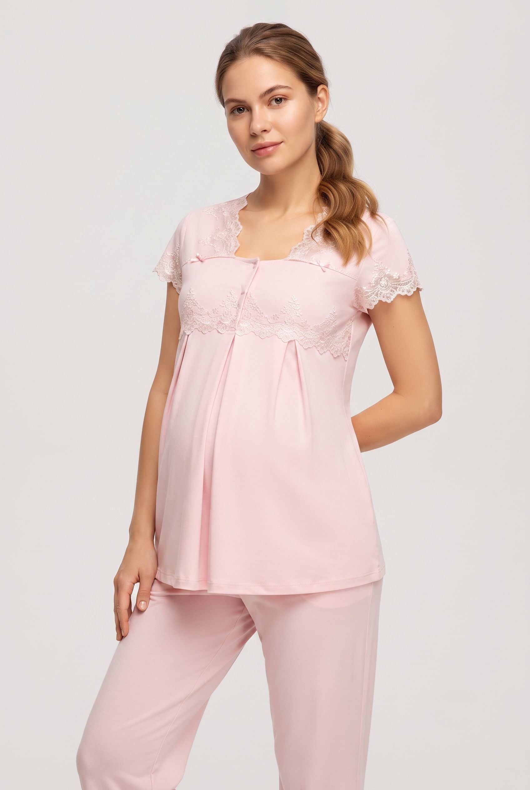 Şık Tasarım Dantelli Ayarlanabilir Bel Özellikli Emzirme Kolaylıgı Saglayan Lohusa Hamile Pijama Takımı 05012