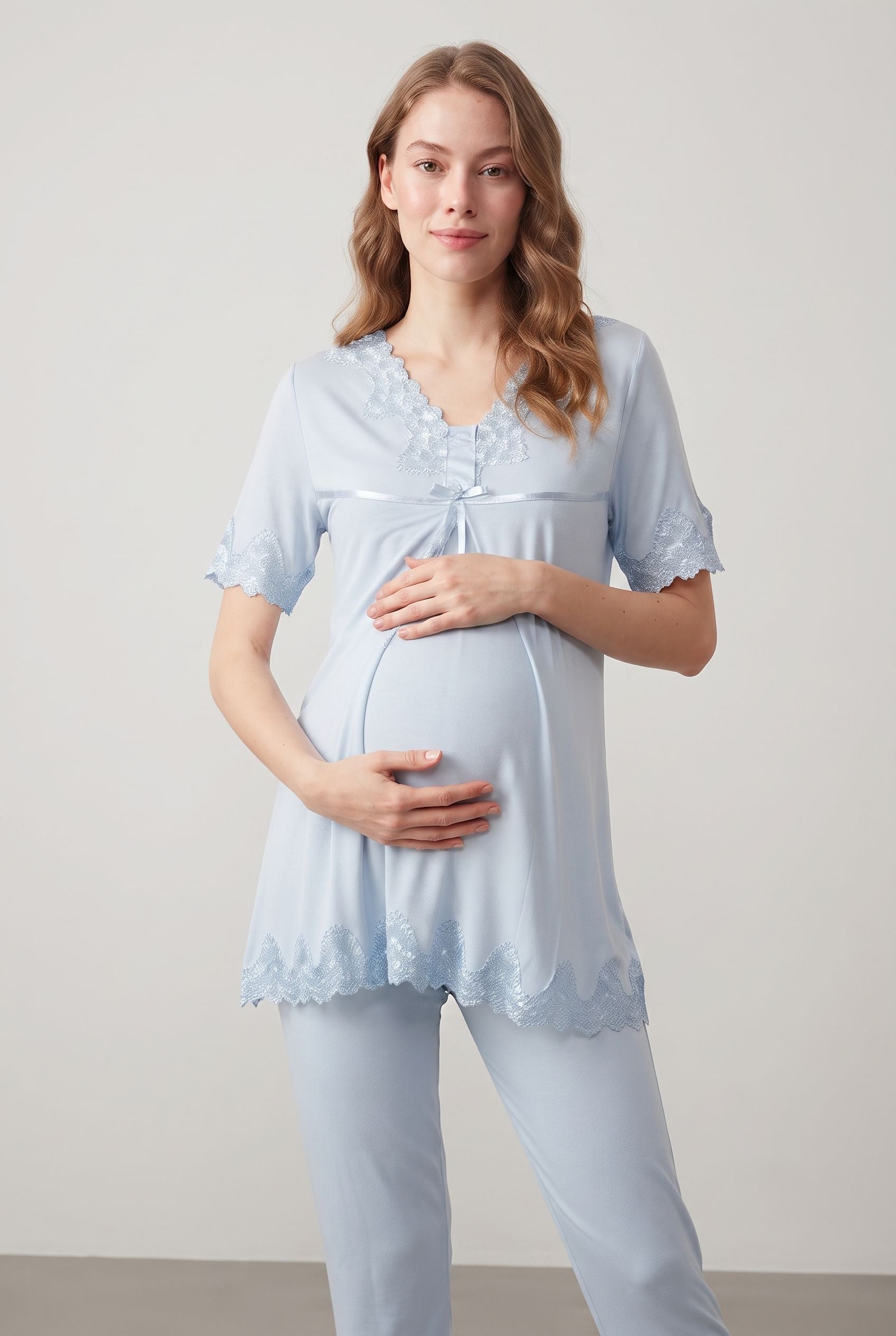 Şık Tasarım Dantelli Ayarlanabilir Bel Özellikli Emzirme Kolaylıgı Saglayan Pamuklu Lohusa Hamile Pijama Takımı 05032
