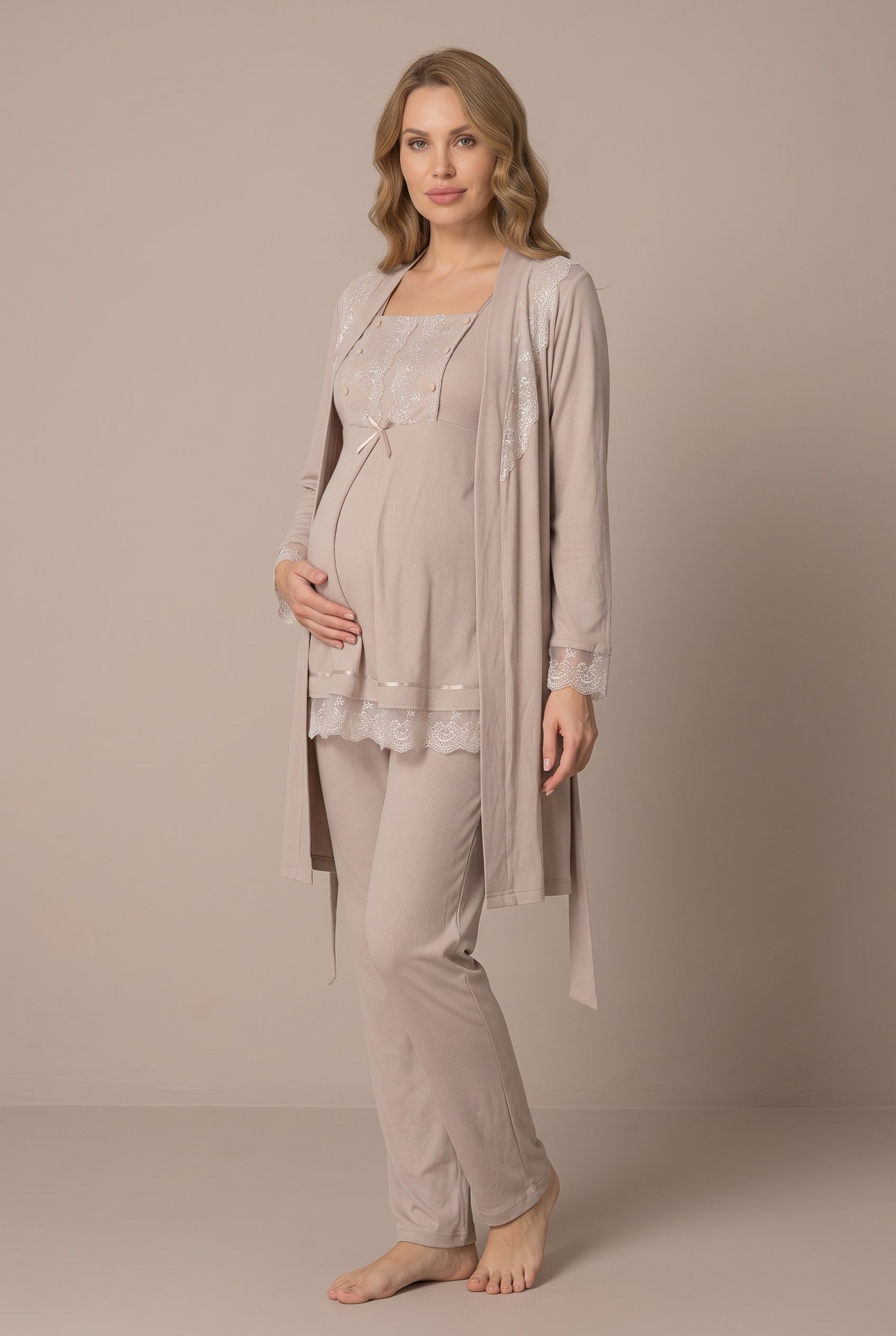 Şık Tasarım Dantel Detaylı Emzirme Kolaylıgı Saglayan Ayarlanabilir Bel Özellikli Pamuklu Lohusa Hamile Sabahlıklı Pijama Takımı 03044